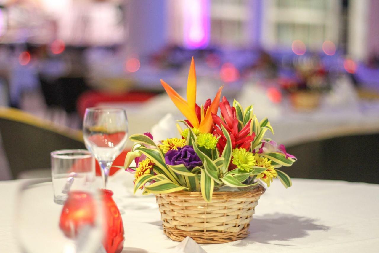 Tahiti Ia Ora Beach Resort - Managed By Sofitel Punaauia  Ngoại thất bức ảnh